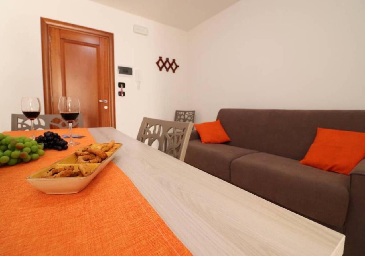 Casa Vacanze " Orte " Otranto Bilik gambar