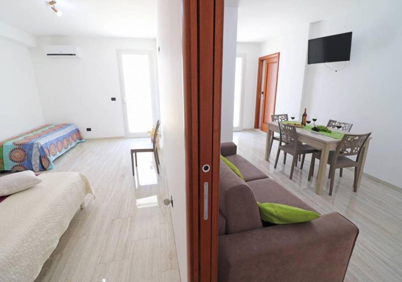 Casa Vacanze " Orte " Otranto Bilik gambar